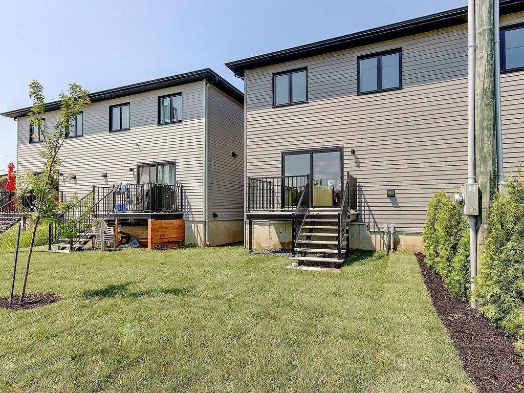 









932


Rue Pierre-Gauthier

,
Chambly,




QC
J3L8H4

