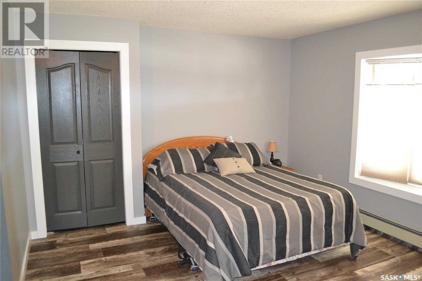 












2 122 1st AVENUE E

,
Kindersley,




Saskatchewan
S0L1S0

