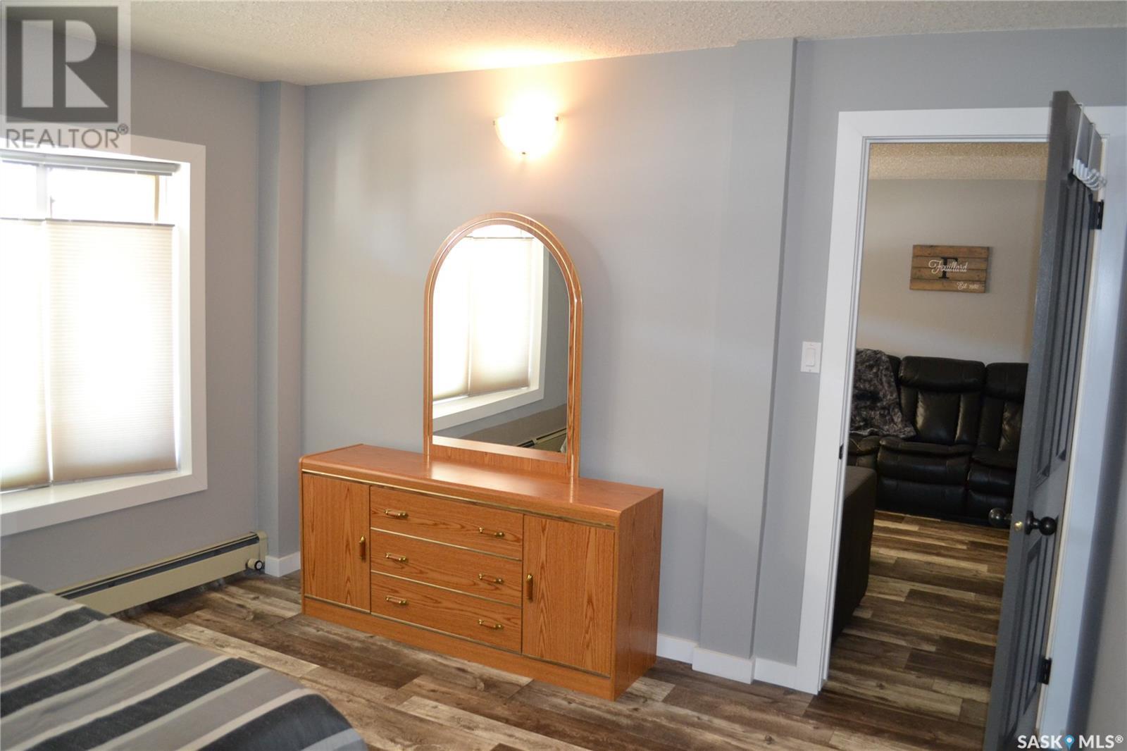 












2 122 1st AVENUE E

,
Kindersley,




Saskatchewan
S0L1S0

