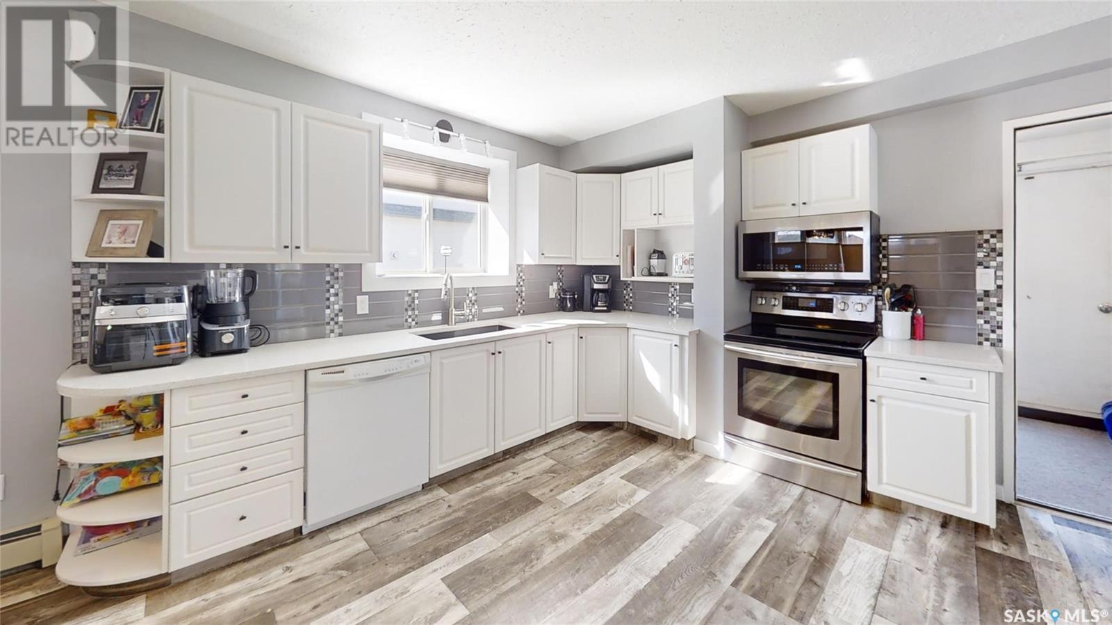 












2 122 1st AVENUE E

,
Kindersley,




Saskatchewan
S0L1S0

