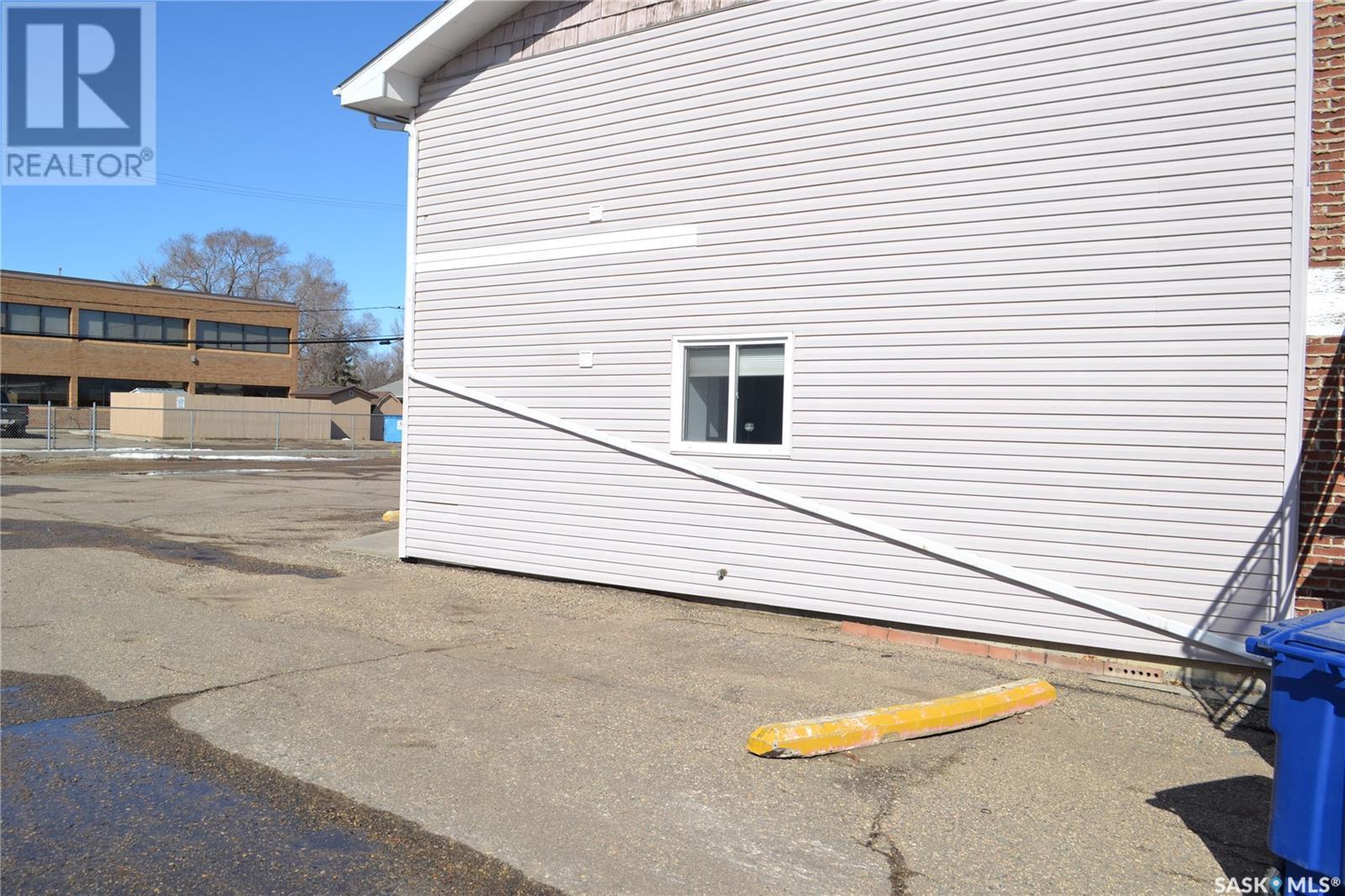 












2 122 1st AVENUE E

,
Kindersley,




Saskatchewan
S0L1S0

