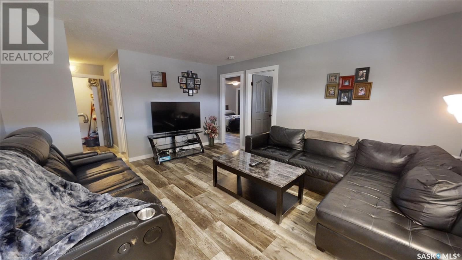 












2 122 1st AVENUE E

,
Kindersley,




Saskatchewan
S0L1S0

