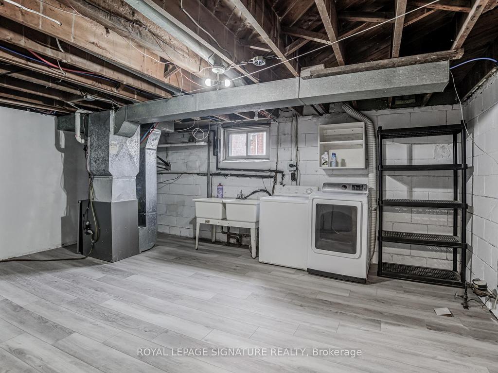 









6


Bonnyview

Drive,
Toronto,




ON
M8Y 3G6

