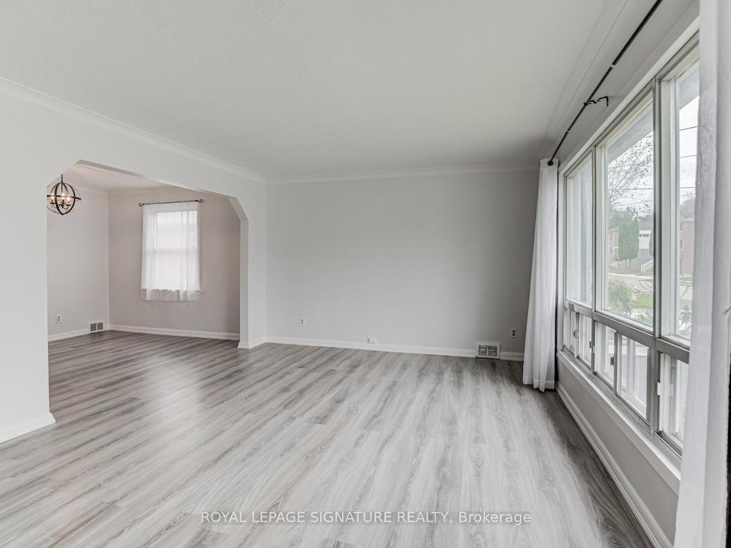 









6


Bonnyview

Drive,
Toronto,




ON
M8Y 3G6

