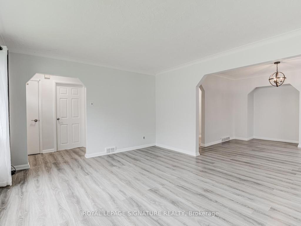 









6


Bonnyview

Drive,
Toronto,




ON
M8Y 3G6

