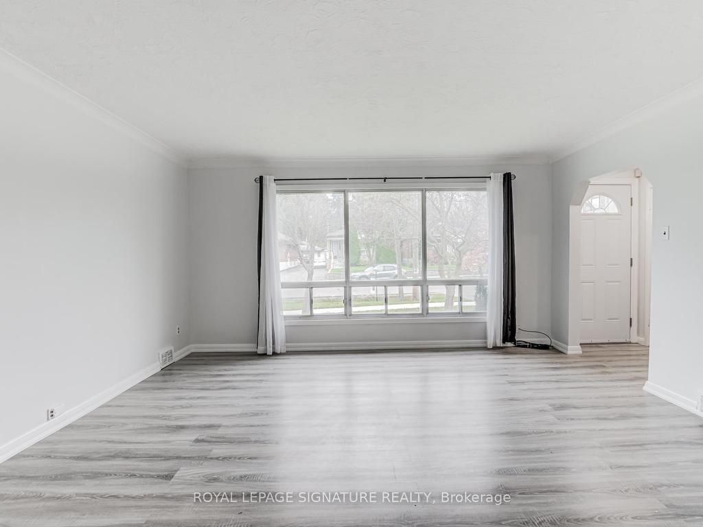 









6


Bonnyview

Drive,
Toronto,




ON
M8Y 3G6

