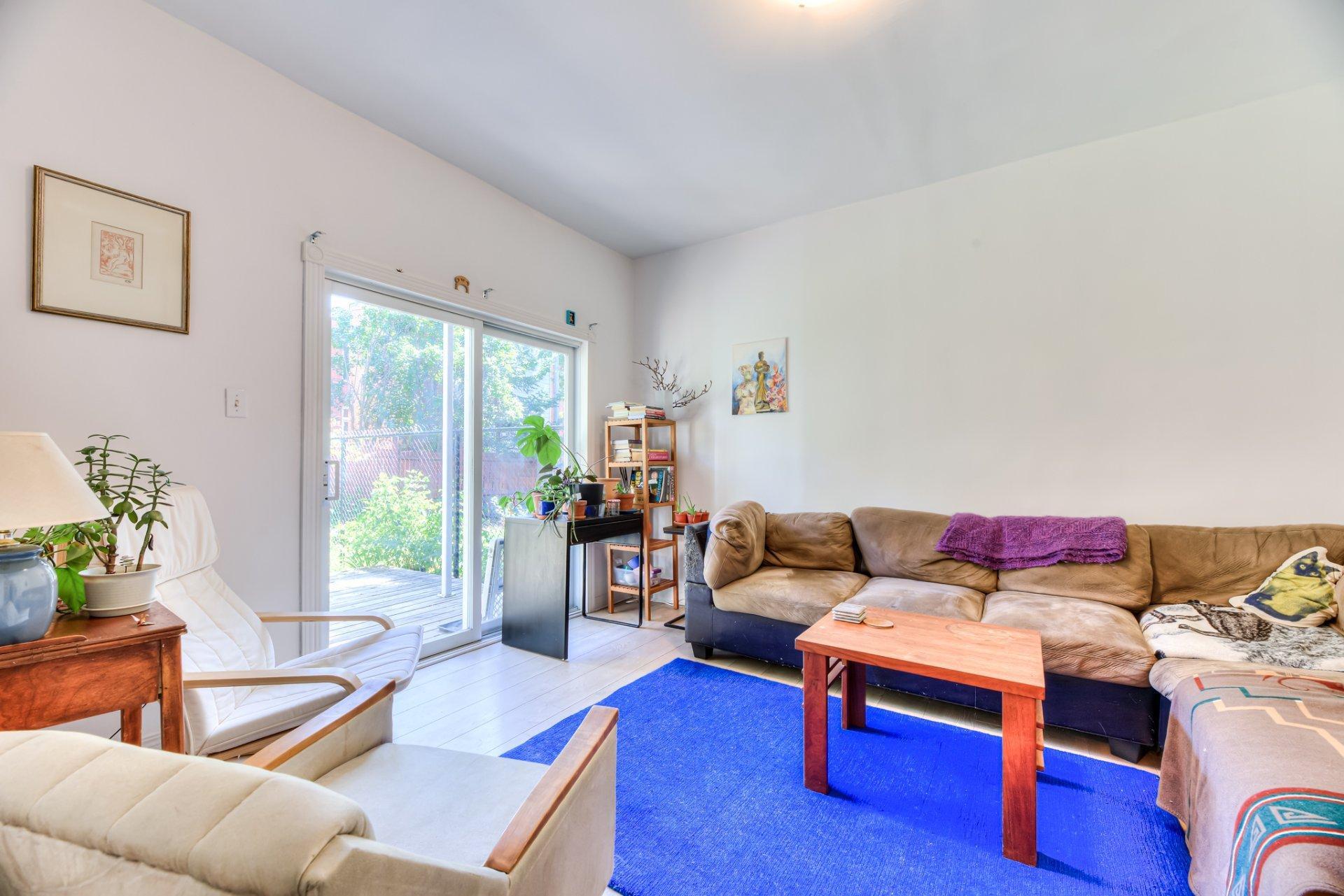 









5260

 - 5262A


Av. Ponsard

,
Montréal (Côte-des-Neiges/Notre-Dame-de-Grâce),




QC
H3W2A8

