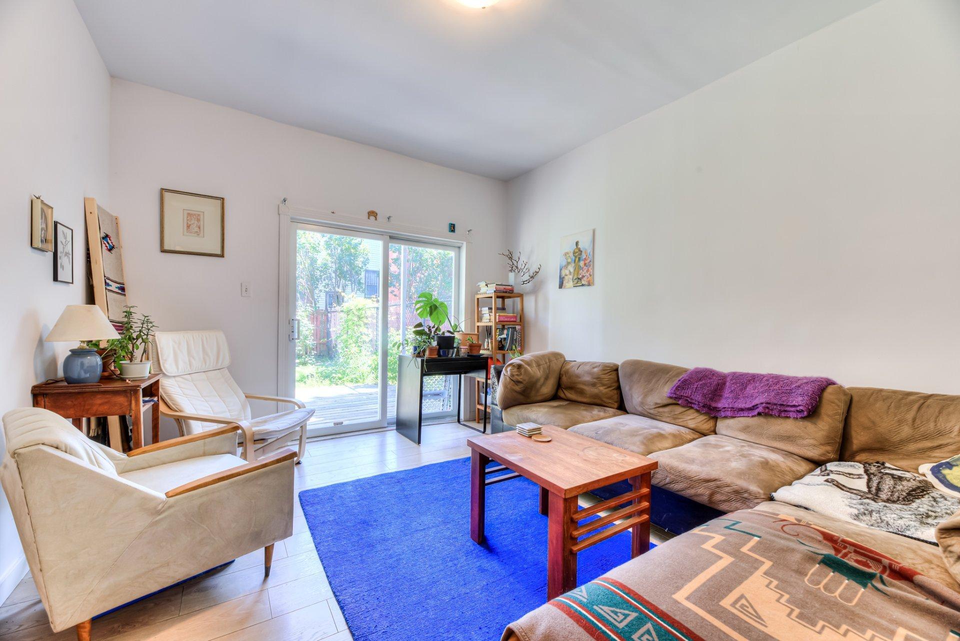 









5260

 - 5262A


Av. Ponsard

,
Montréal (Côte-des-Neiges/Notre-Dame-de-Grâce),




QC
H3W2A8

