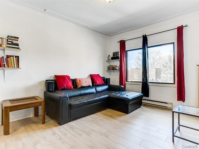 









5260

 - 5262A


Av. Ponsard

,
Montréal (Côte-des-Neiges/Notre-Dame-de-Grâce),




QC
H3W2A8

