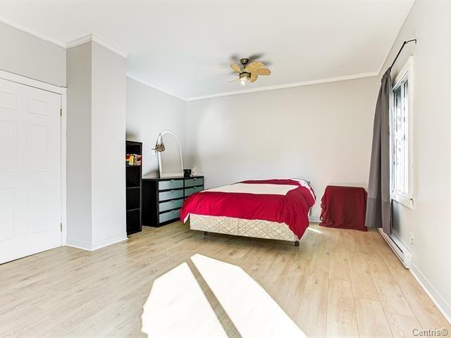 









5260

 - 5262A


Av. Ponsard

,
Montréal (Côte-des-Neiges/Notre-Dame-de-Grâce),




QC
H3W2A8

