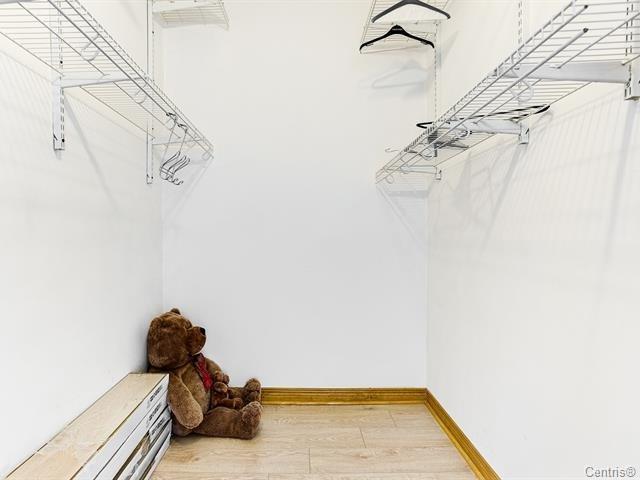 









5260

 - 5262A


Av. Ponsard

,
Montréal (Côte-des-Neiges/Notre-Dame-de-Grâce),




QC
H3W2A8

