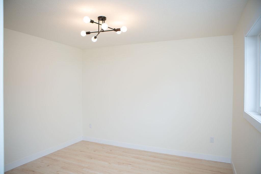 












15 4th Street S

,
Souris,




Manitoba
R0K2C0

