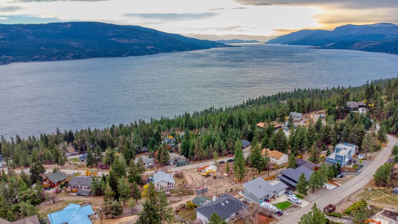 









627


Mountain

Drive,
Vernon,







BC
V1H 2B7

