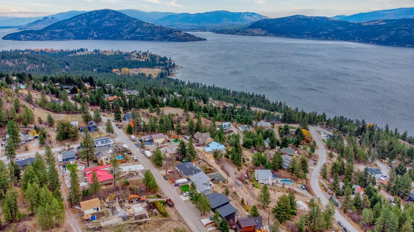 









627


Mountain

Drive,
Vernon,







BC
V1H 2B7


