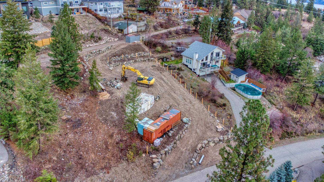 









627


Mountain

Drive,
Vernon,







BC
V1H 2B7

