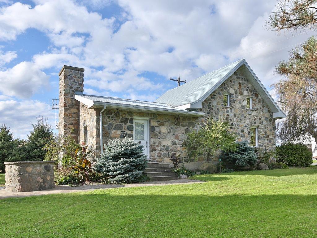 









371


Ch. de la Grande-Ligne E.

,
Saint-Jean-sur-Richelieu,




QC
J2X4J2


