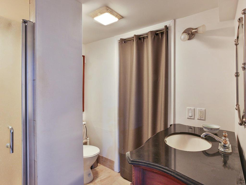 









371


Ch. de la Grande-Ligne E.

,
Saint-Jean-sur-Richelieu,




QC
J2X4J2

