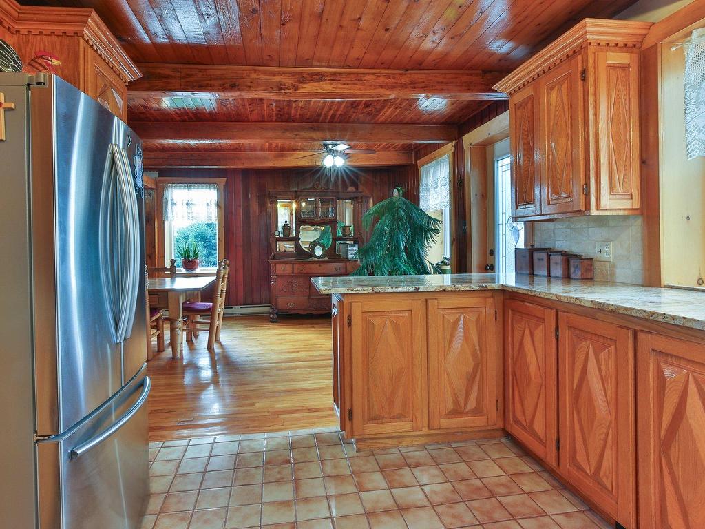 









371


Ch. de la Grande-Ligne E.

,
Saint-Jean-sur-Richelieu,




QC
J2X4J2


