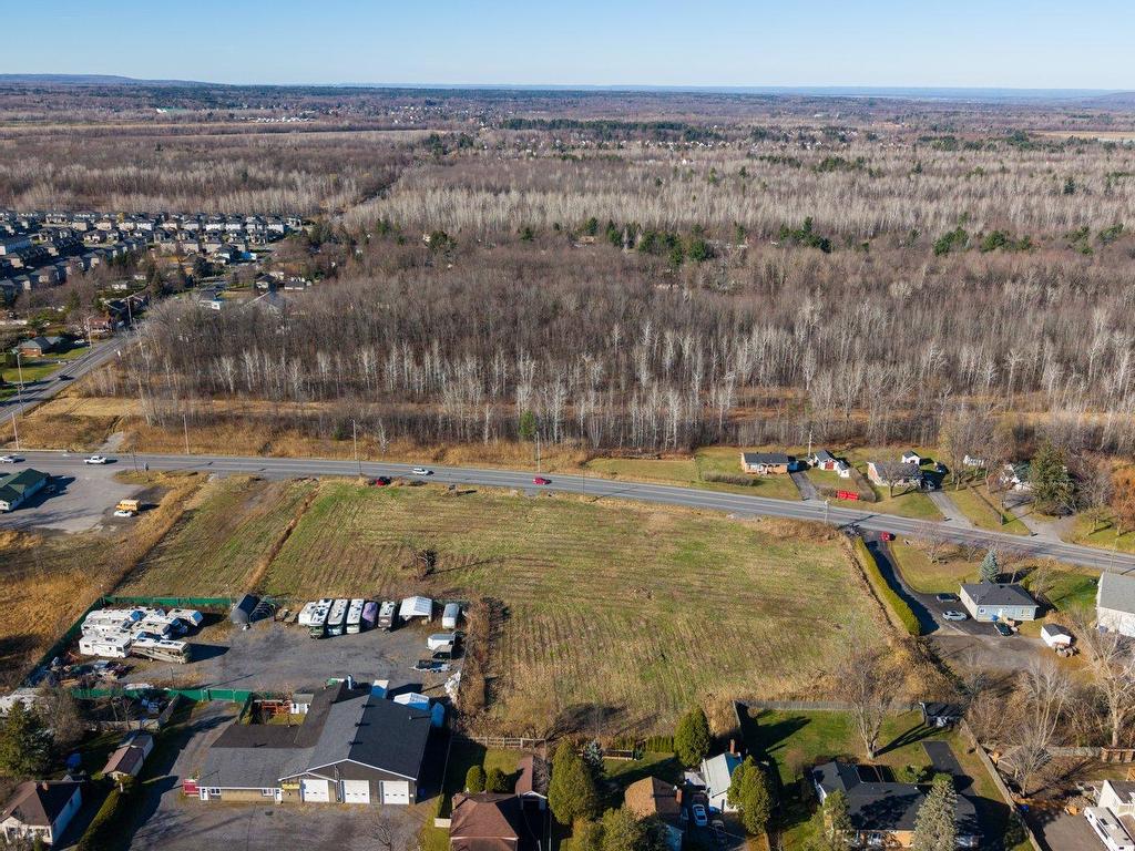 












Route de la Cité-des-Jeunes

,
Saint-Lazare,







QC
J7T2B5

