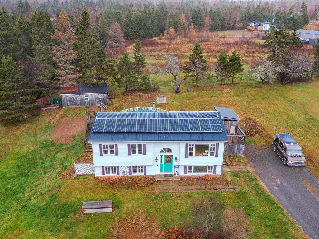 












22 Apple Drive

,
Onslow Mountain,




NS
B6L 6A5

