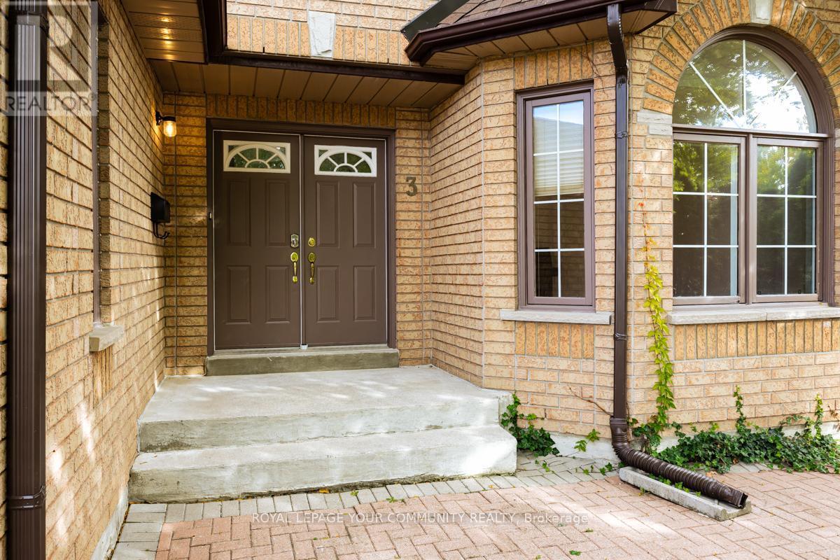 












3 CREEKVIEW AVENUE

,
Richmond Hill,




Ontario
L4C9X1

