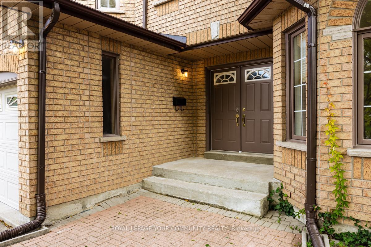 












3 CREEKVIEW AVENUE

,
Richmond Hill,




Ontario
L4C9X1

