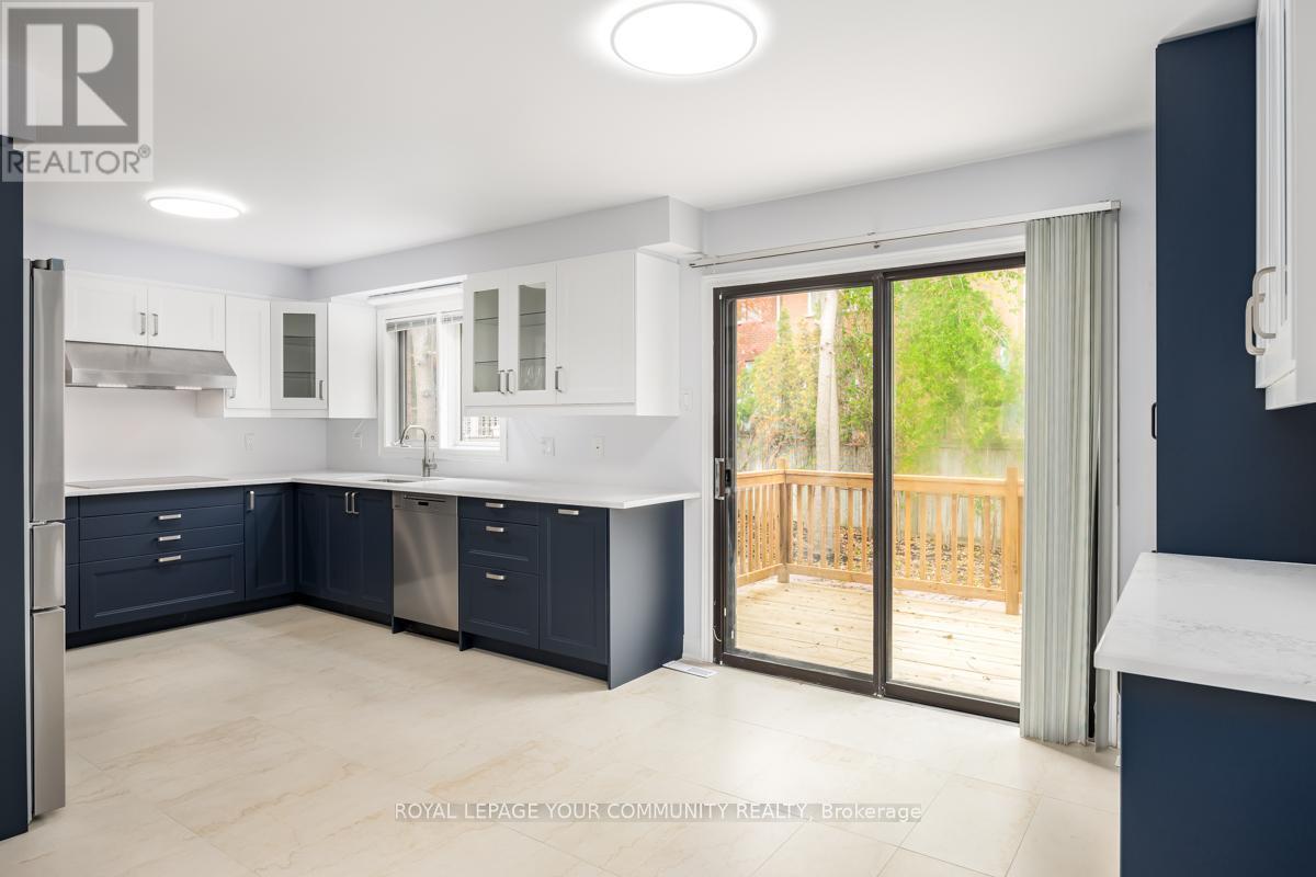 












3 CREEKVIEW AVENUE

,
Richmond Hill,




Ontario
L4C9X1

