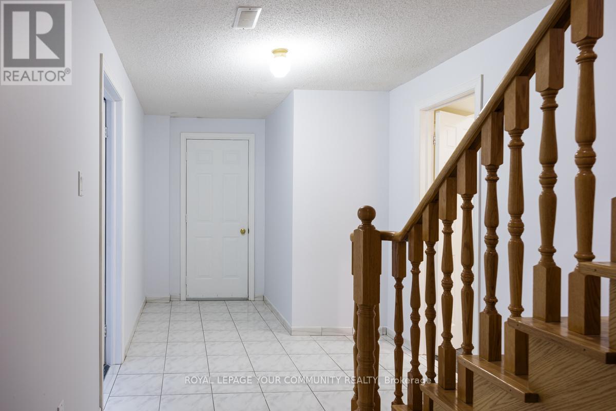 












3 CREEKVIEW AVENUE

,
Richmond Hill,




Ontario
L4C9X1

