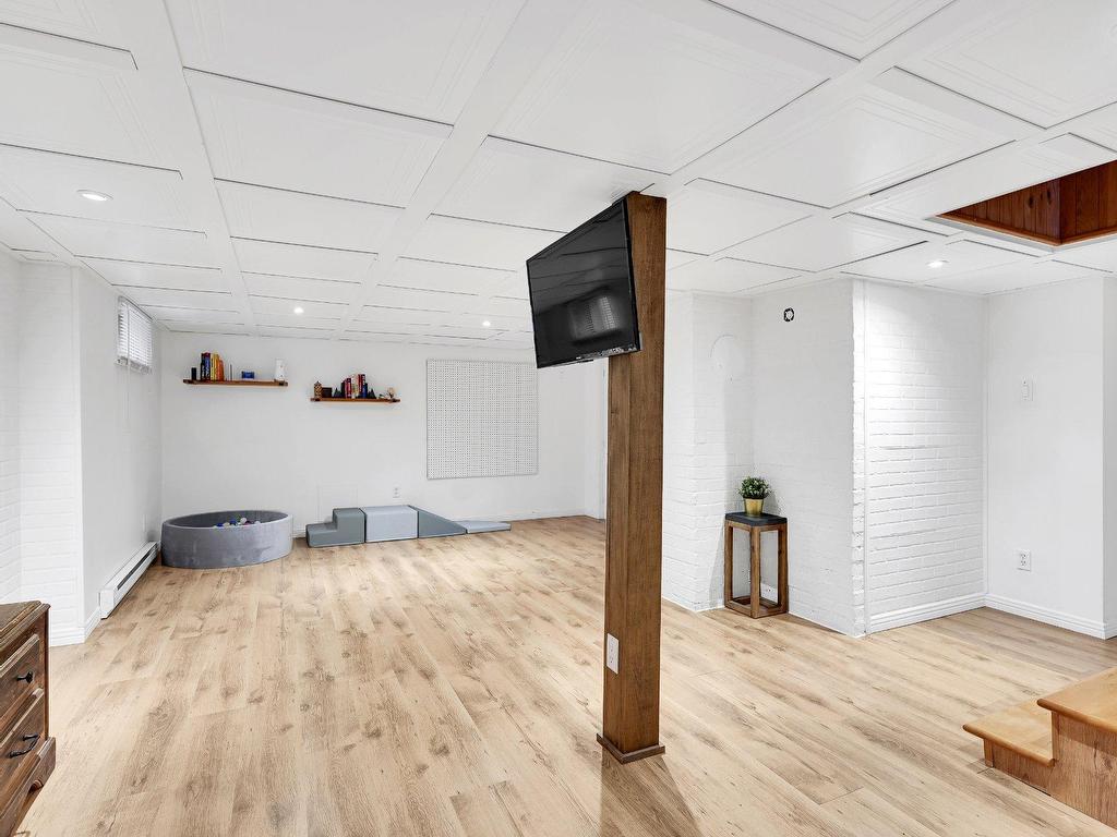 









545


Boul. de Normandie N.

,
Farnham,




QC
J2N1W6

