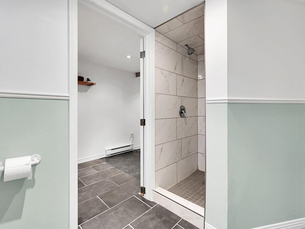 









545


Boul. de Normandie N.

,
Farnham,




QC
J2N1W6

