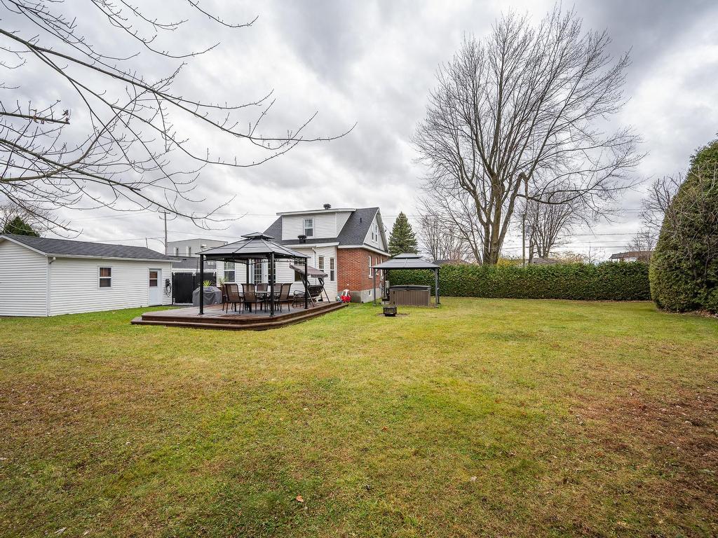 









545


Boul. de Normandie N.

,
Farnham,




QC
J2N1W6


