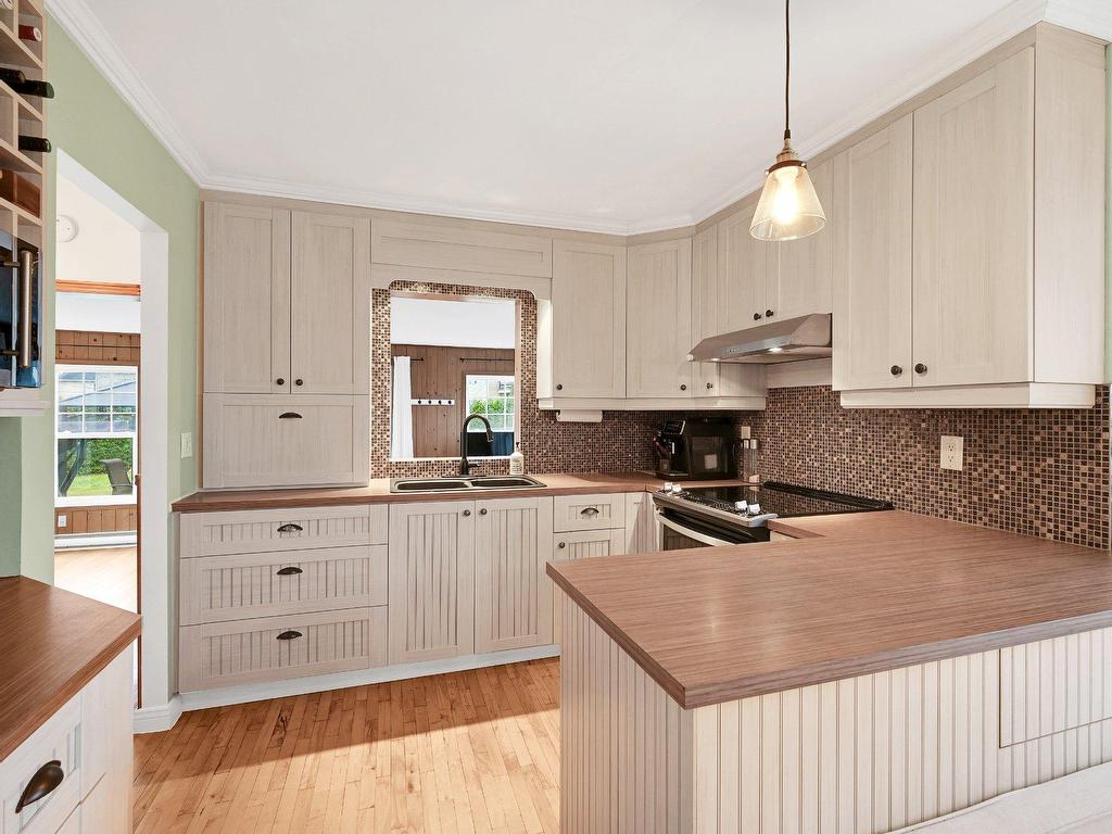 









545


Boul. de Normandie N.

,
Farnham,




QC
J2N1W6

