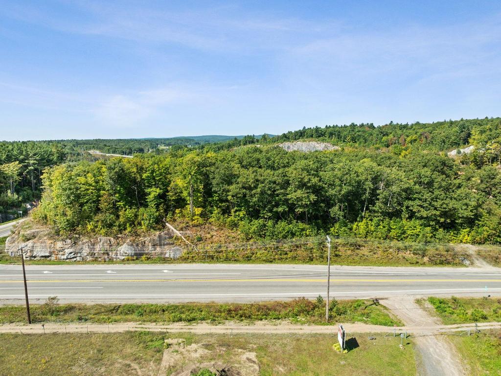 












Route 321

,
Papineauville,







QC
J0V1W0

