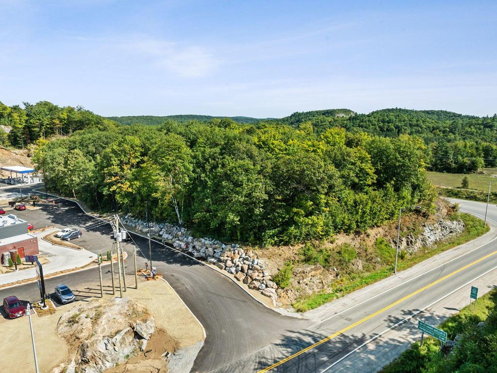 












Route 321

,
Papineauville,







QC
J0V1W0

