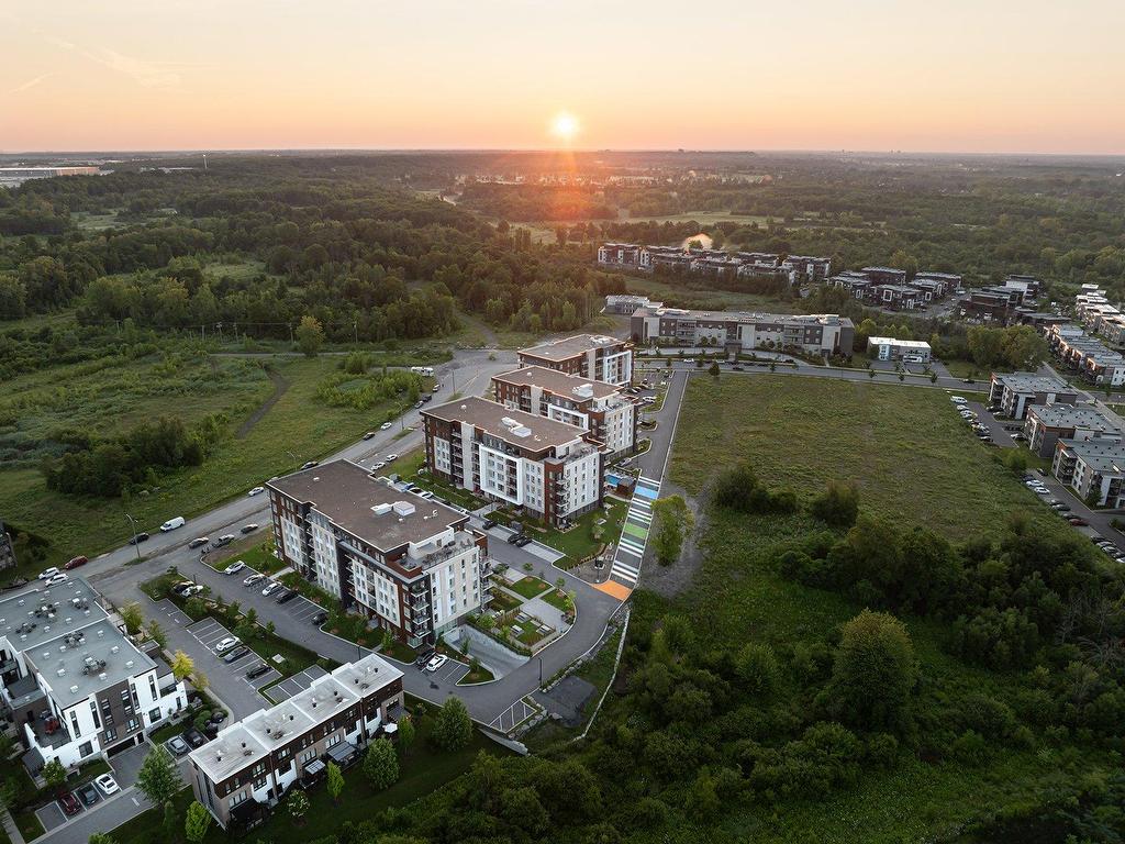 









970


Av. Pierre-Dansereau

, 409-PH3,
Terrebonne (Terrebonne),




QC
J6Y0S4

