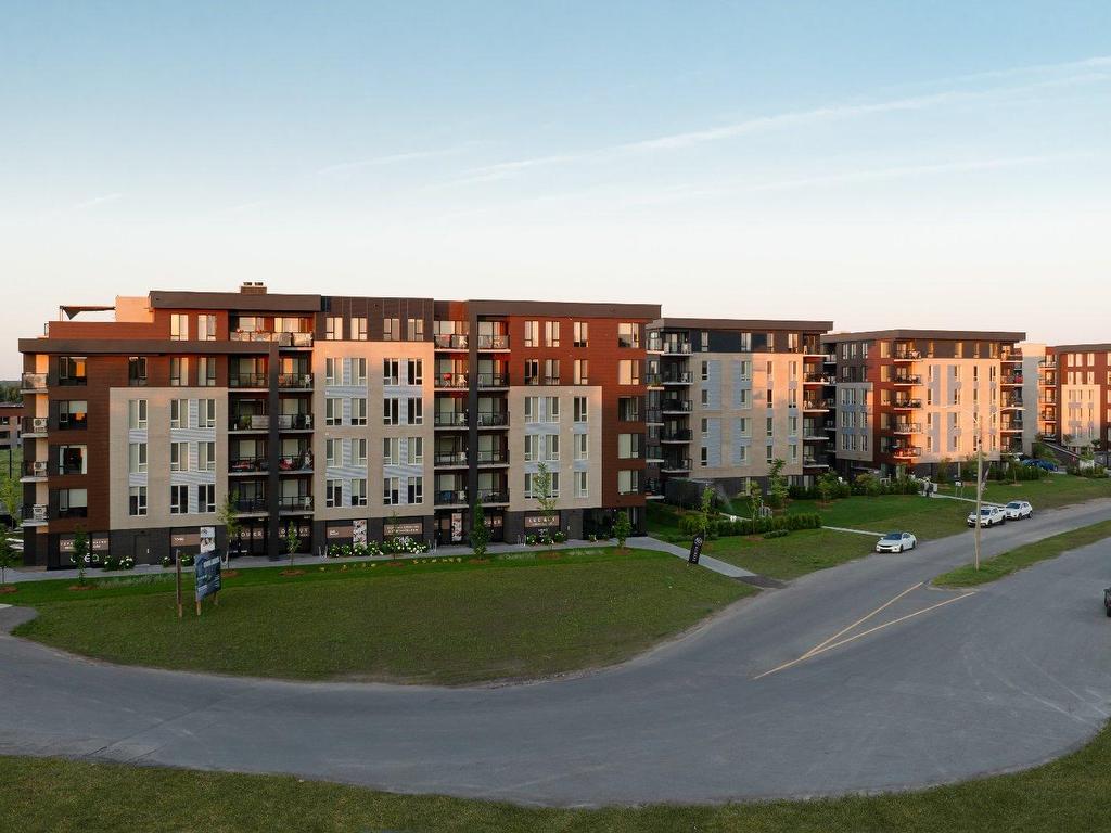 









970


Av. Pierre-Dansereau

, 409-PH3,
Terrebonne (Terrebonne),




QC
J6Y0S4

