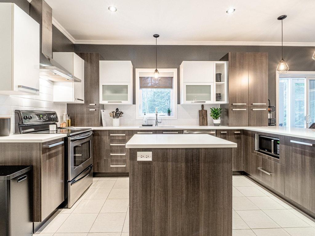 









399


Rue Hémond

,
Sherbrooke (Brompton/Rock Forest/Saint-Élie/Deauville),




QC
J1R0A4

