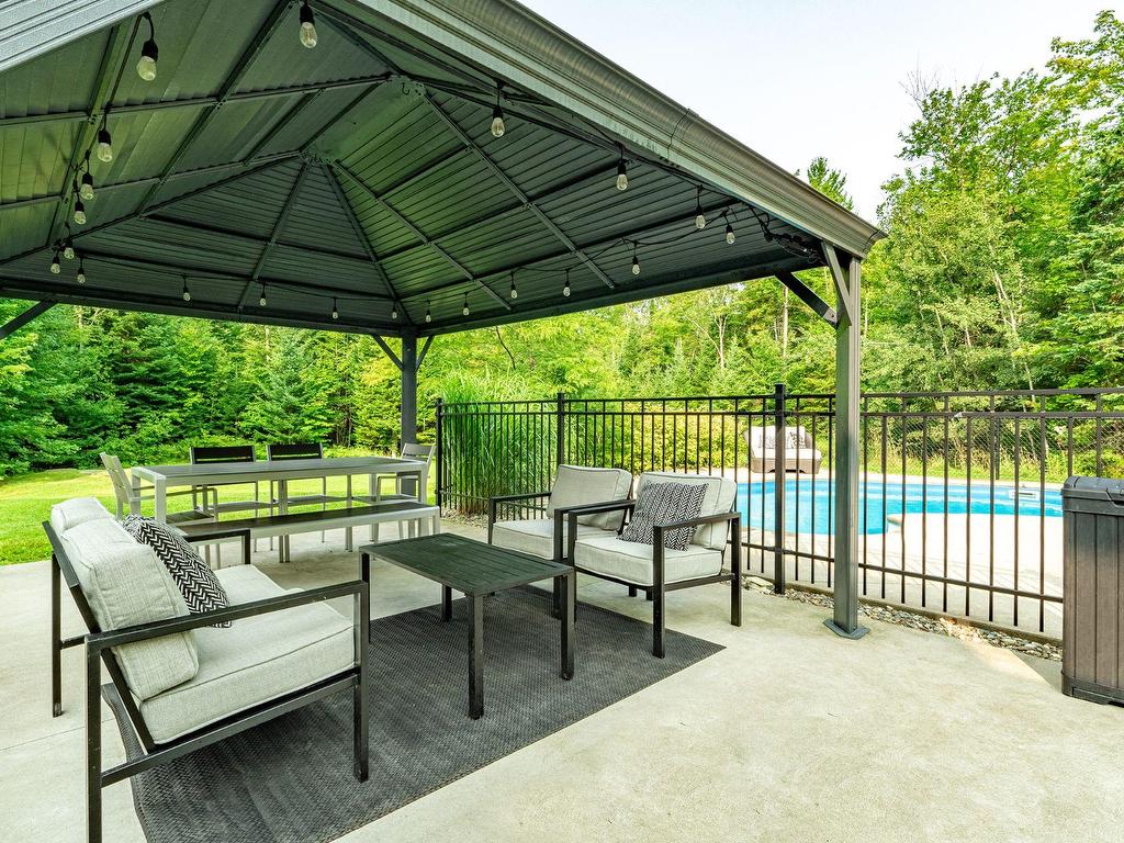 









399


Rue Hémond

,
Sherbrooke (Brompton/Rock Forest/Saint-Élie/Deauville),




QC
J1R0A4


