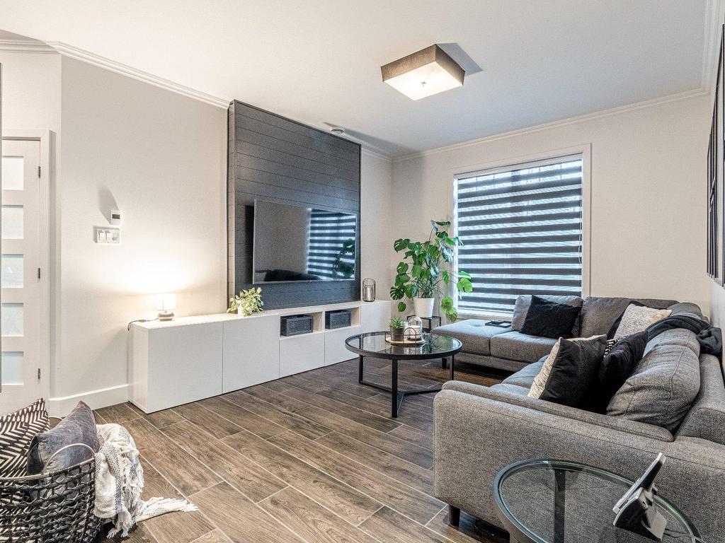 









399


Rue Hémond

,
Sherbrooke (Brompton/Rock Forest/Saint-Élie/Deauville),




QC
J1R0A4

