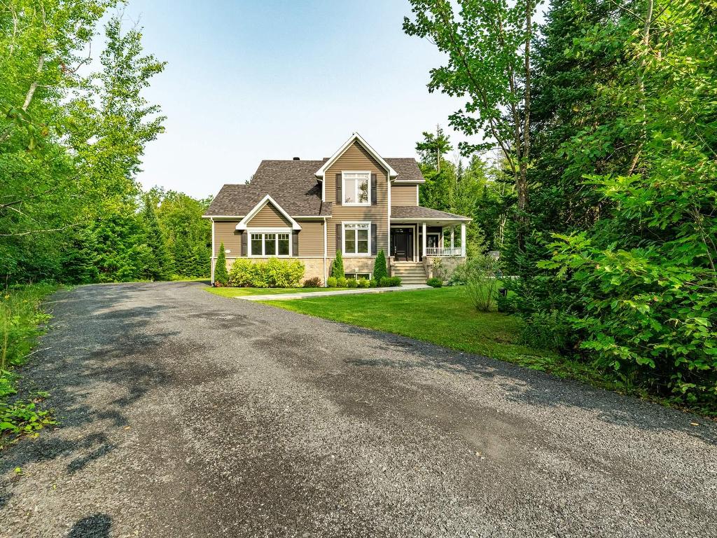 









399


Rue Hémond

,
Sherbrooke (Brompton/Rock Forest/Saint-Élie/Deauville),




QC
J1R0A4

