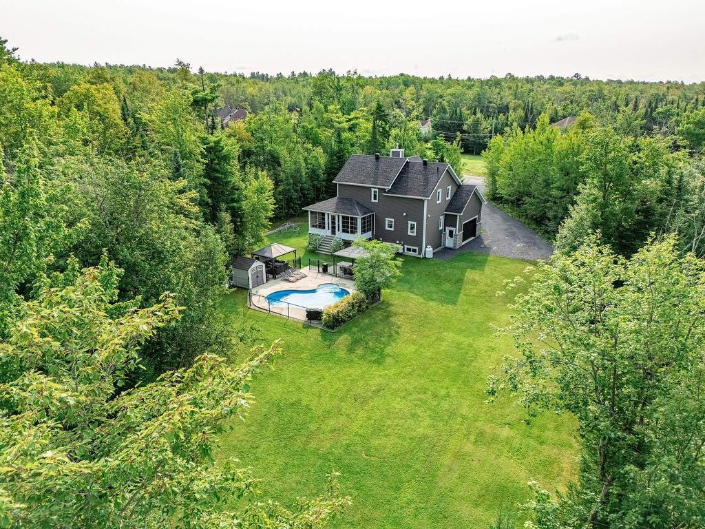 









399


Rue Hémond

,
Sherbrooke (Brompton/Rock Forest/Saint-Élie/Deauville),




QC
J1R0A4

