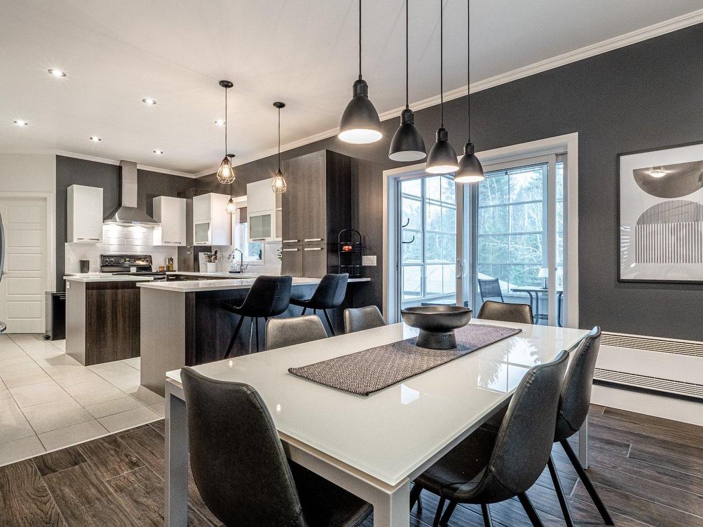 









399


Rue Hémond

,
Sherbrooke (Brompton/Rock Forest/Saint-Élie/Deauville),




QC
J1R0A4

