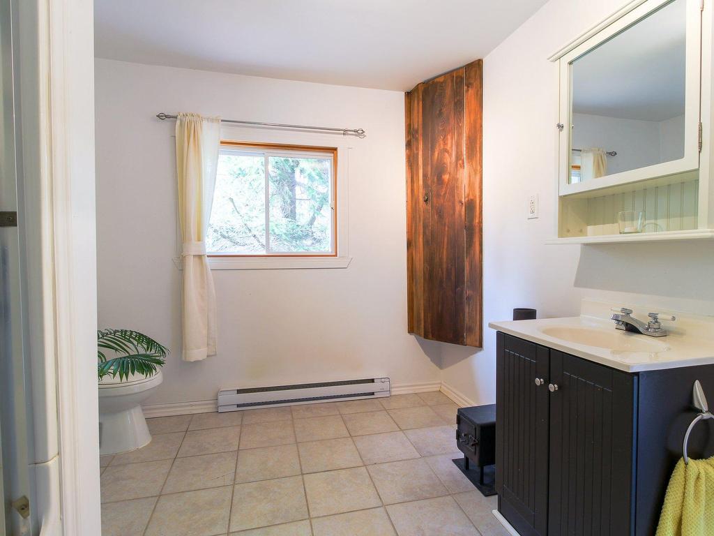 









151


Rue Roland

,
Saint-Élie-de-Caxton,




QC
G0X2N0

