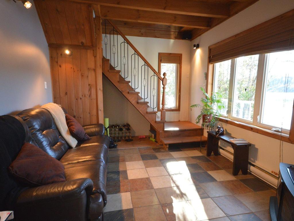 









9990


Ch. du Lac-Labelle

,
Labelle,




QC
J0T1H0

