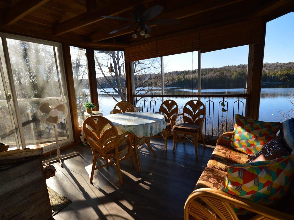 









9990


Ch. du Lac-Labelle

,
Labelle,




QC
J0T1H0

