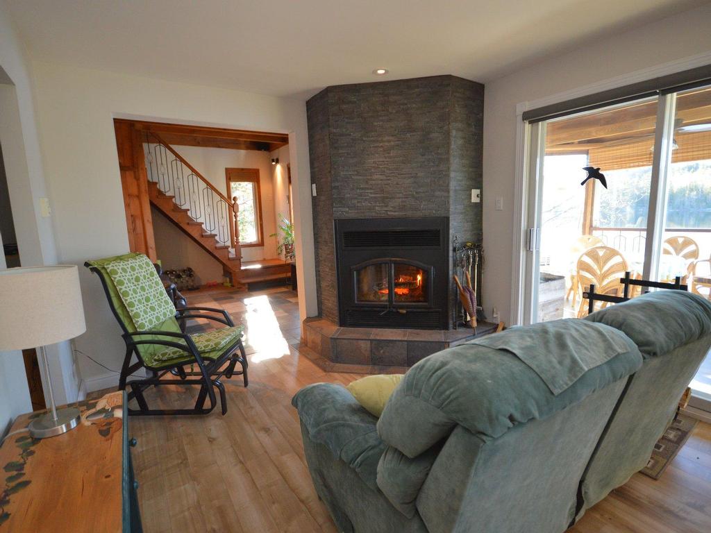 









9990


Ch. du Lac-Labelle

,
Labelle,




QC
J0T1H0

