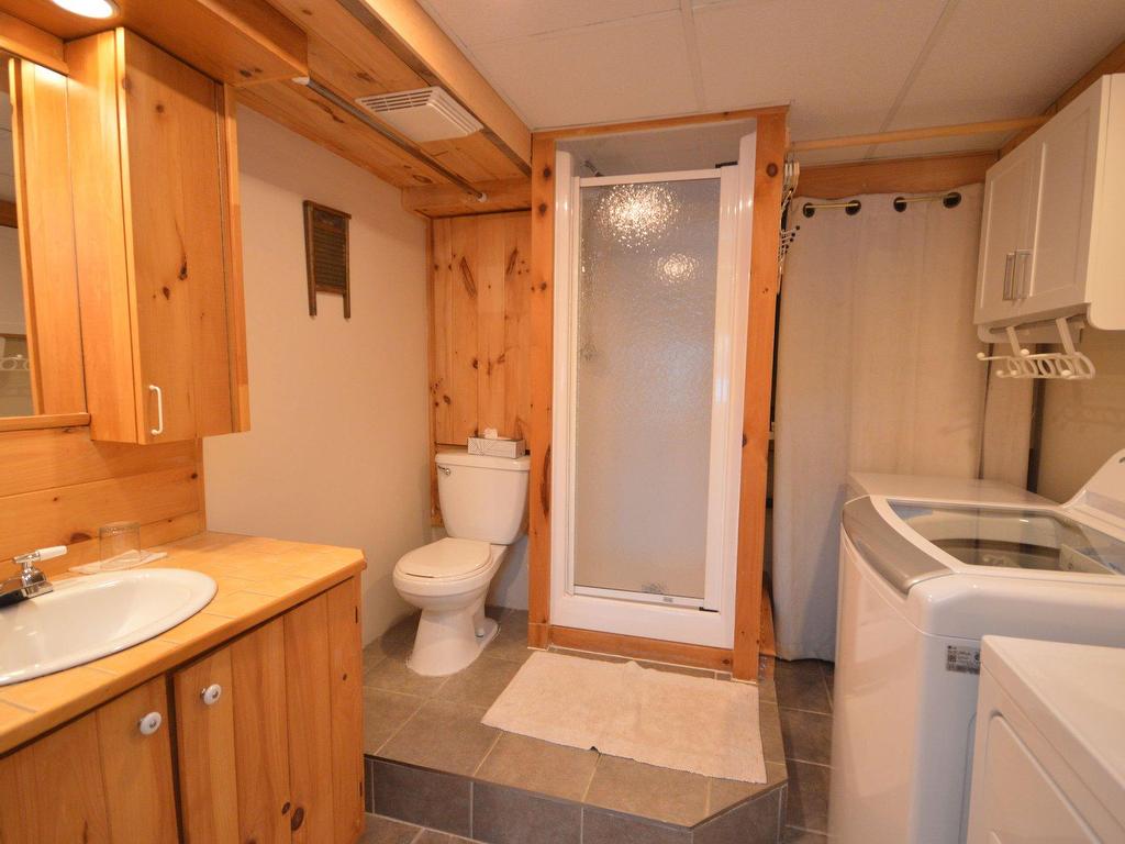 









9990


Ch. du Lac-Labelle

,
Labelle,




QC
J0T1H0

