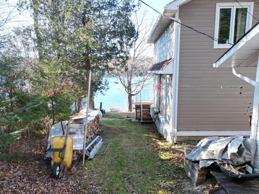 









9990


Ch. du Lac-Labelle

,
Labelle,




QC
J0T1H0

