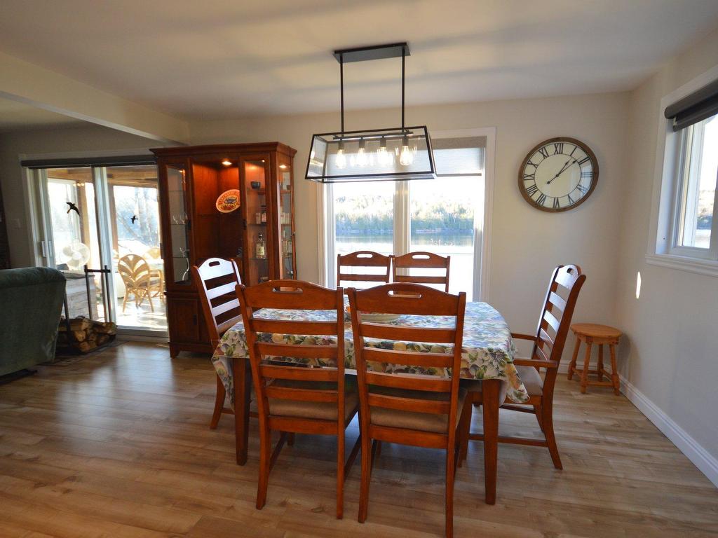 









9990


Ch. du Lac-Labelle

,
Labelle,




QC
J0T1H0

