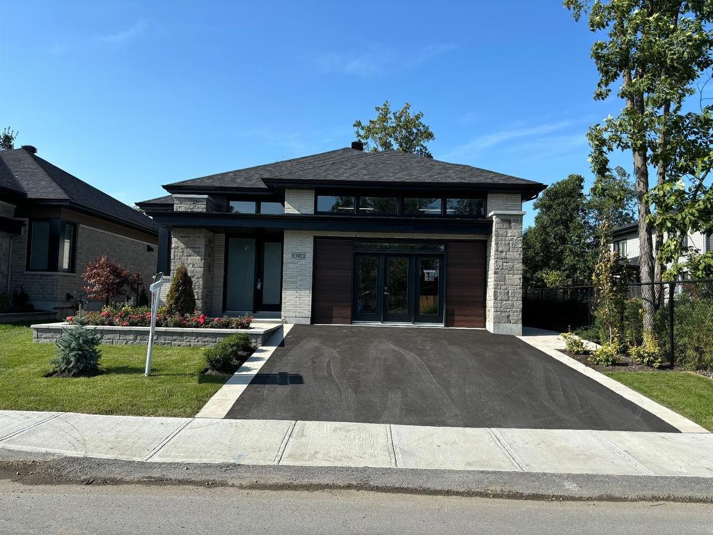 









1090


Rue Jean-Vallerand

,
Boucherville,




QC
J4B0H5

